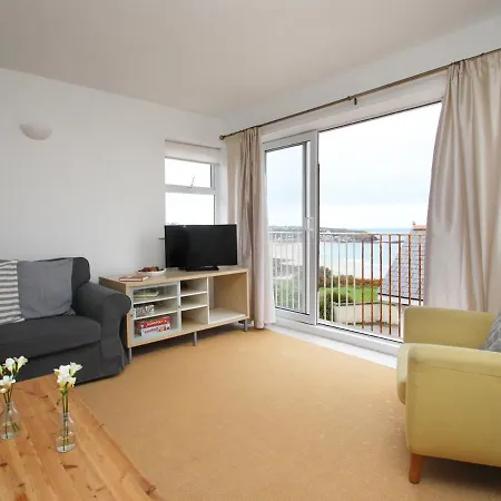 Holiday home Brook House *